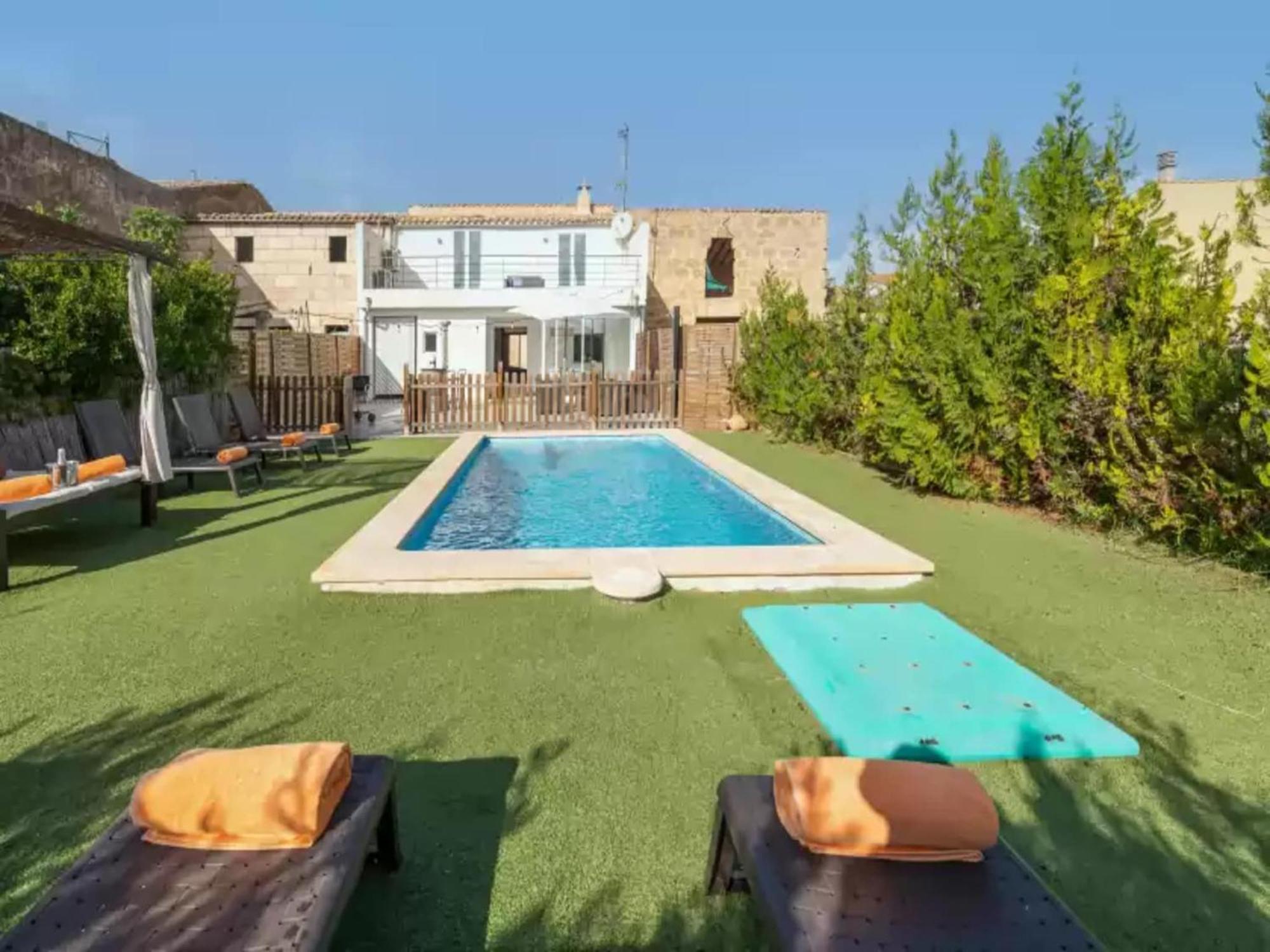 Enchanted With Private Pool Villa *